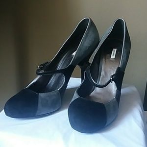 🛍 Miu Miu Distinguished Heels